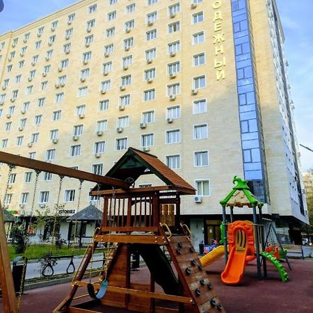 Апартаменты В Центре, В Новом Доме Almaty Zimmer foto